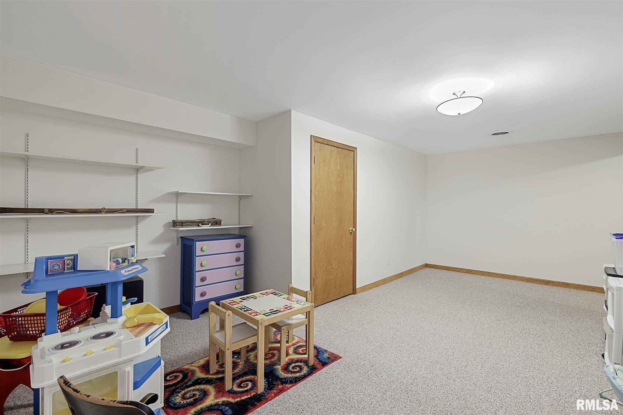 3100 Red Bud Lane Springfield, IL 62712 - Photo 30 of 44 Gallery Image 30