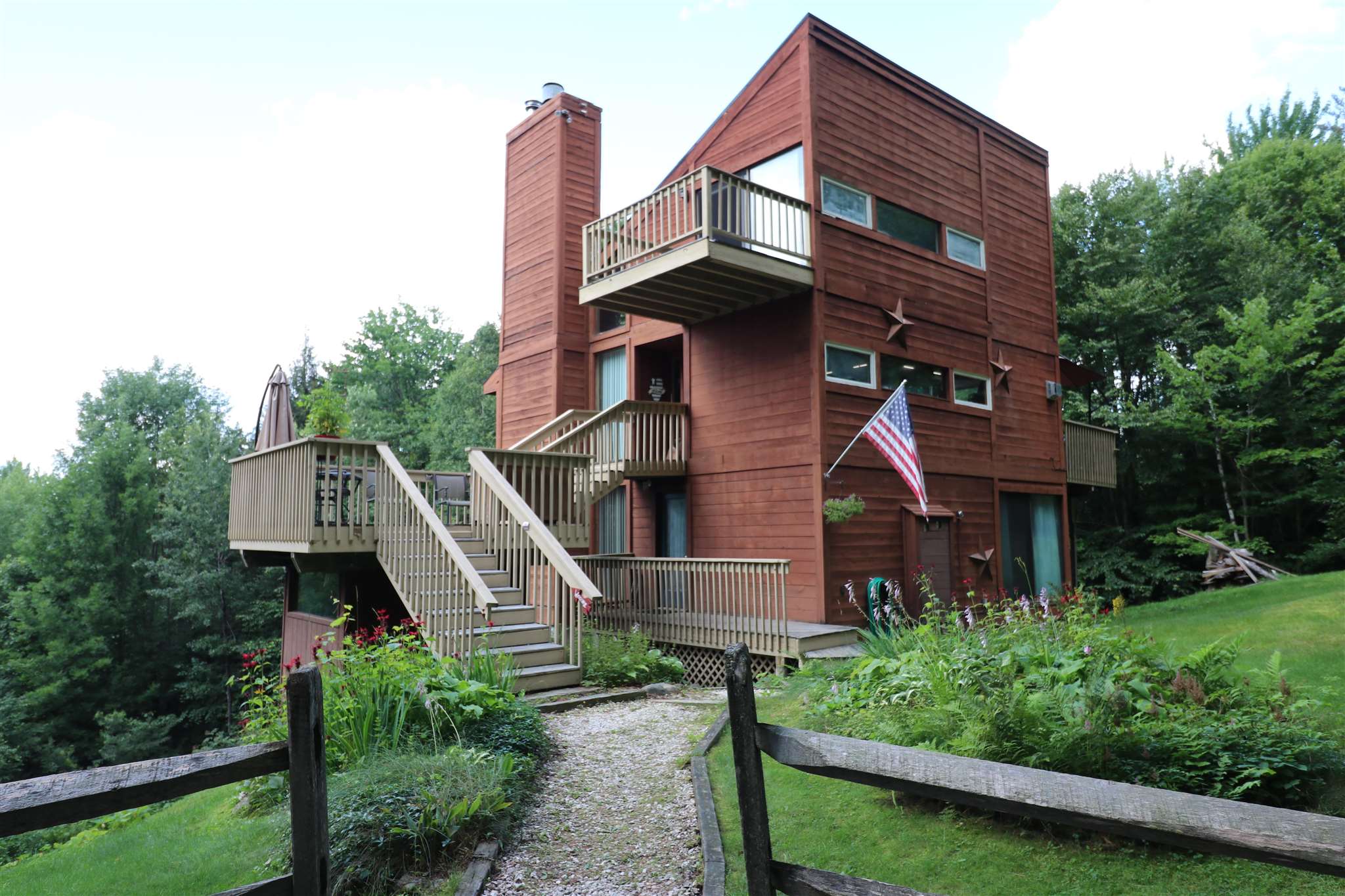 221 Dean's Mountain Road Moretown, VT 05660 - Photo 3 of 40 Gallery Image 3