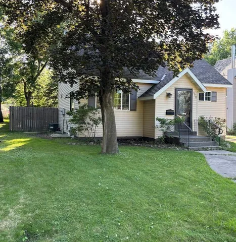 $189,900 | 520 12th Street Southwest, Willmar, MN 56201