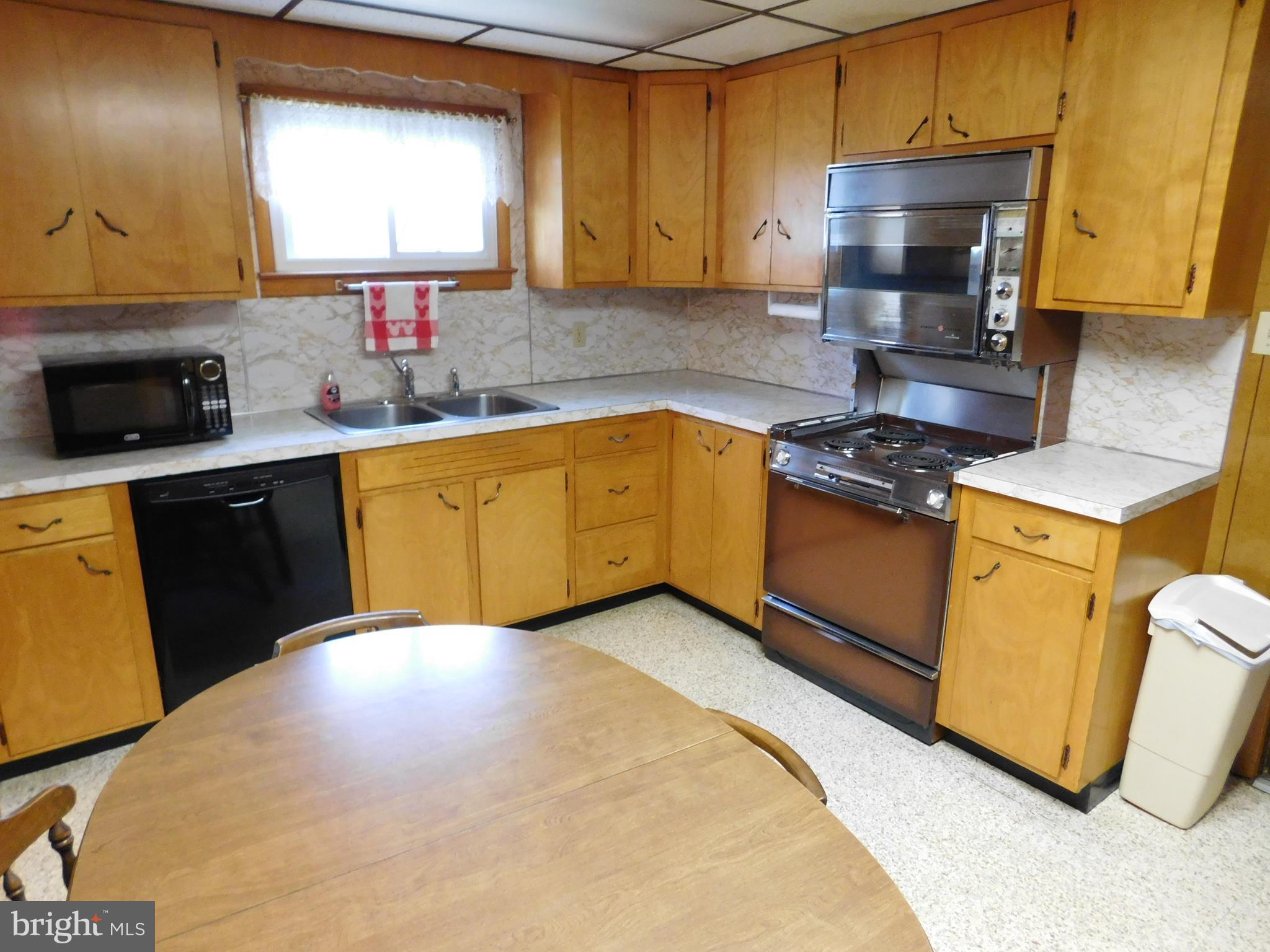 4026 Long Run Road Lehighton, PA 18235 - Photo 6 of 21 Gallery Image 6