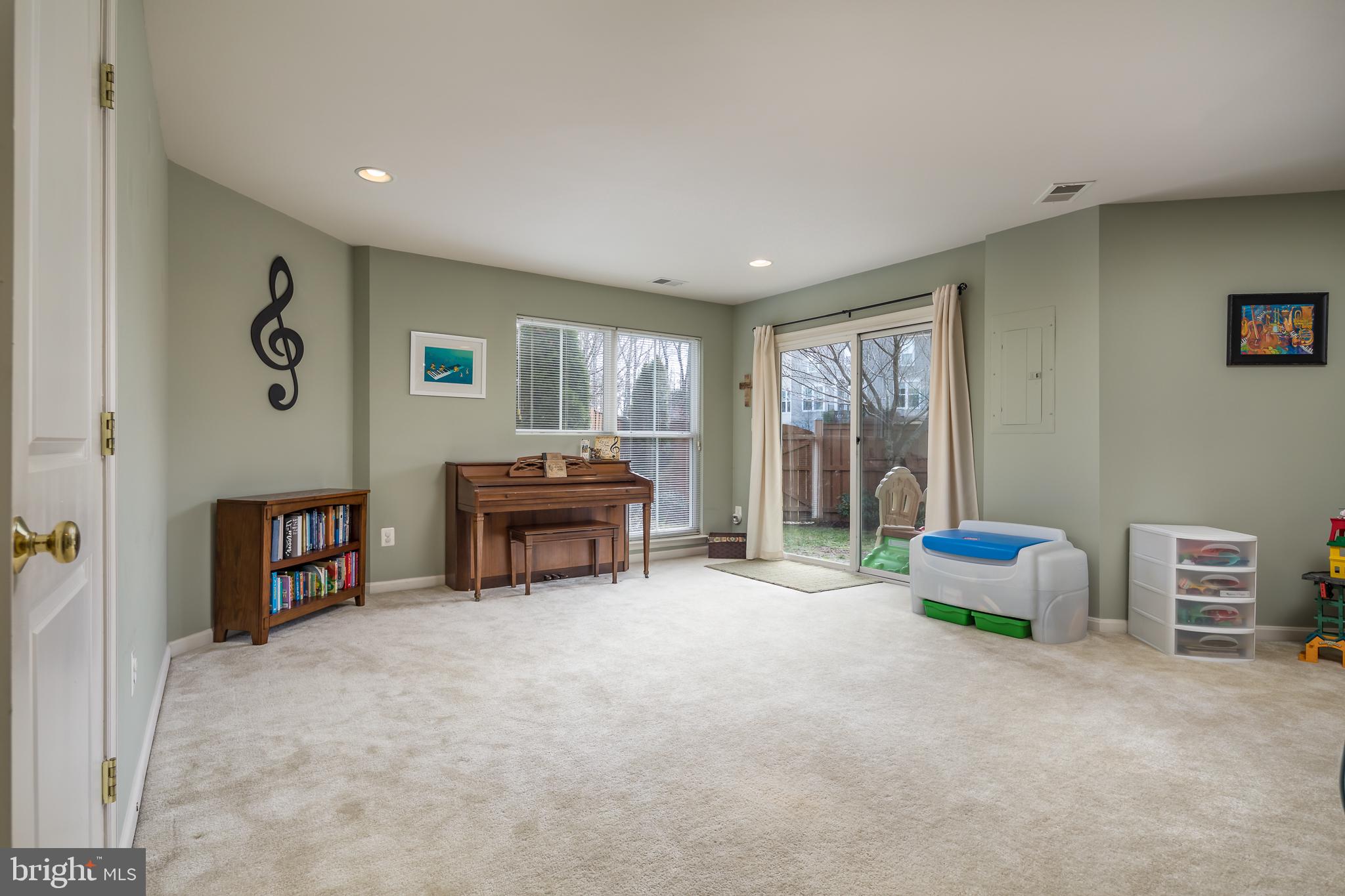 9133 Ribbon Falls Loop Bristow, VA 20136 - Photo 22 of 36 Gallery Image 22