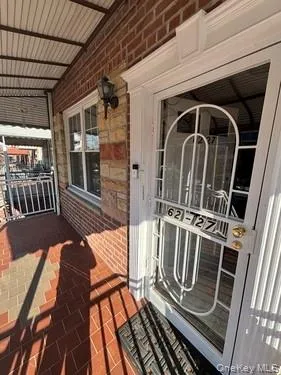 $1,550,000 | 62-27 69th Lane | Middle Village