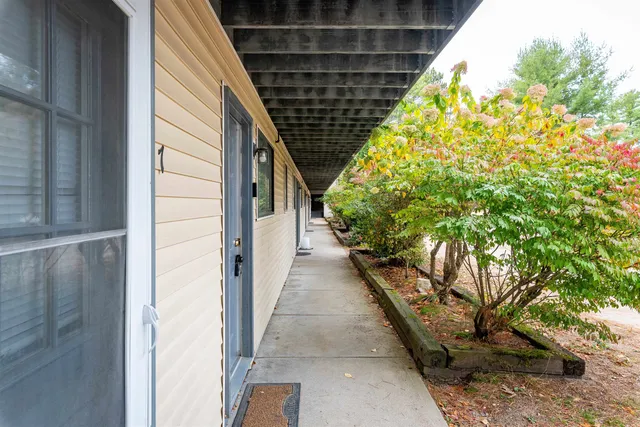 $189,000 | 42 Wylie Court, Unit 6, Conway, NH 03860