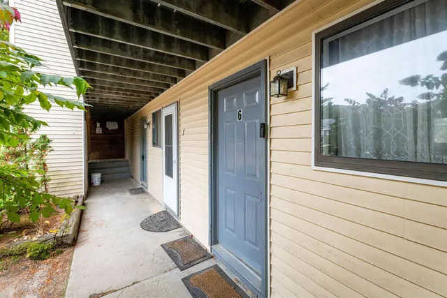 $189,000 | 42 Wylie Court, Unit 6, Conway, NH 03860