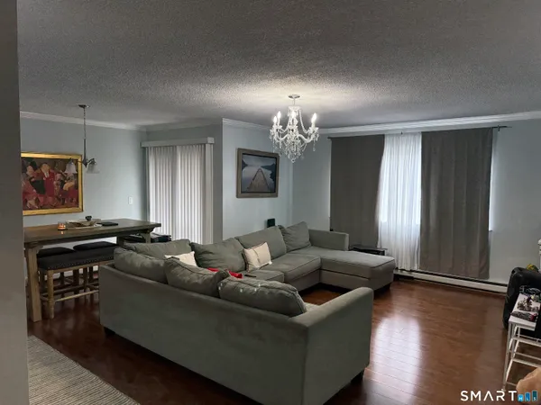 $2,100 | 3004 Madison Avenue, Unit A, Bridgeport, CT 06606