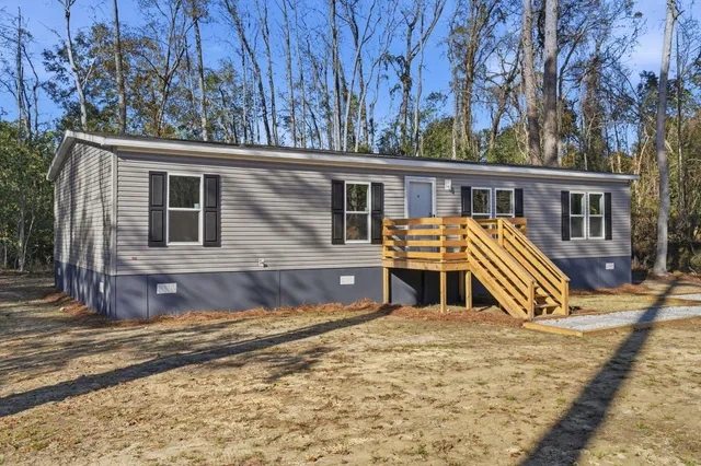 $250,000 | 230 Carolina Drive, St. Stephen, SC 29479