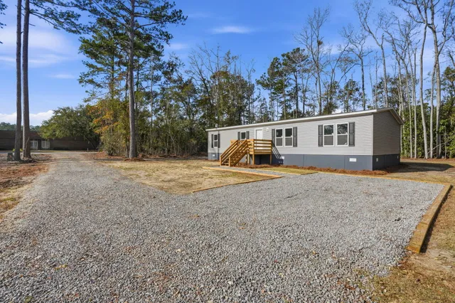 $250,000 | 230 Carolina Drive, St. Stephen, SC 29479