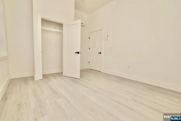 $3,400 | 536-540 Central Avenue, Unit 403, Newark, NJ 07107