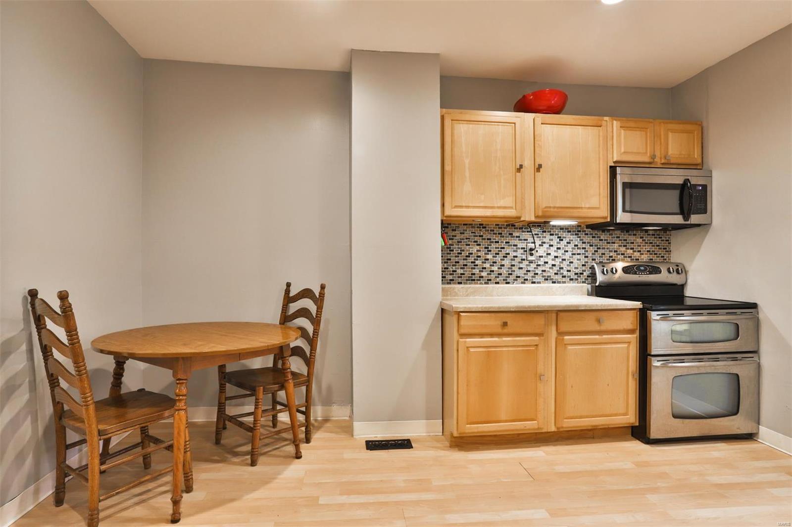 12809 Big Bend Road St. Louis, MO 63122 - Photo 17 of 32 Gallery Image 17