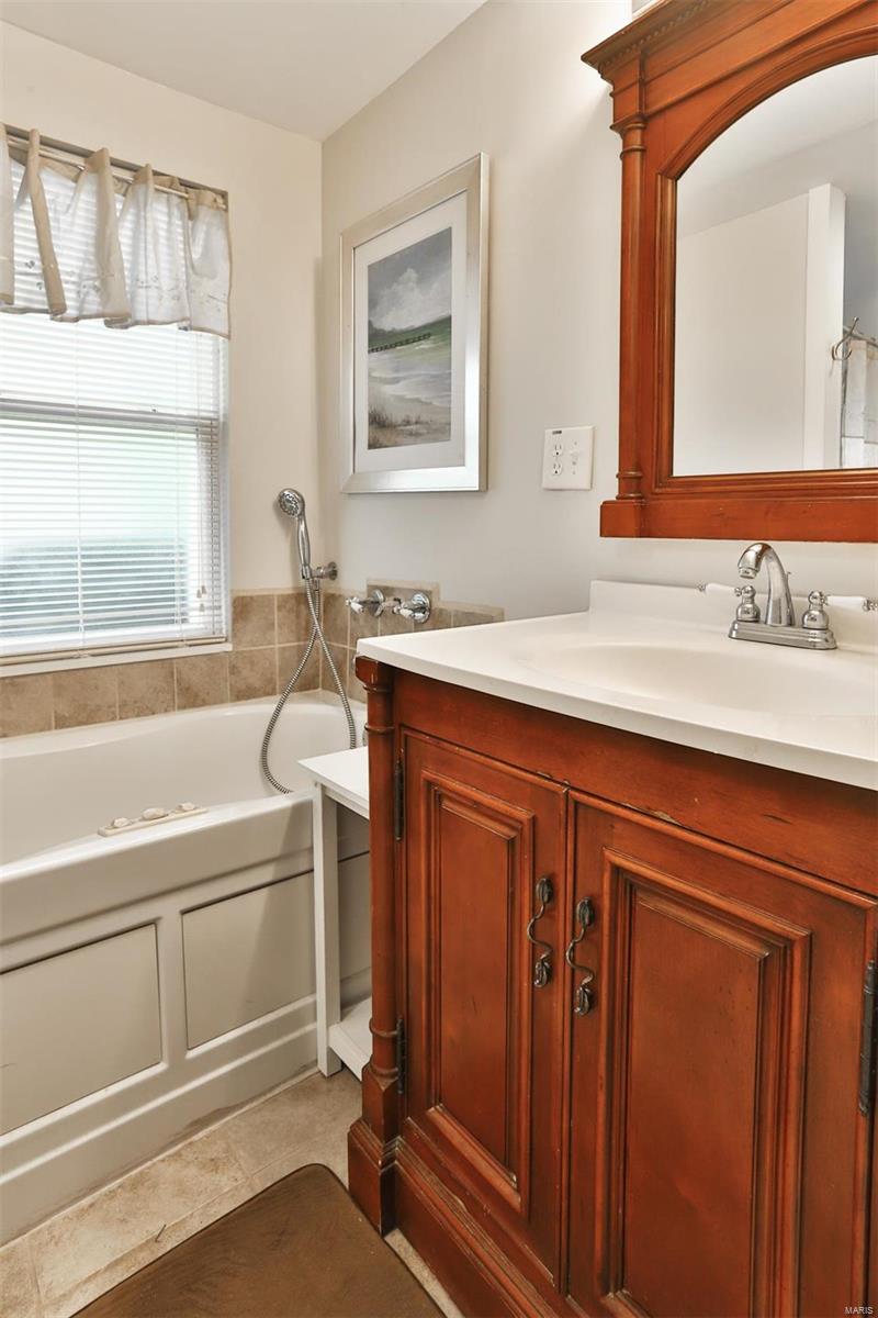 12809 Big Bend Road St. Louis, MO 63122 - Photo 22 of 32 Gallery Image 22