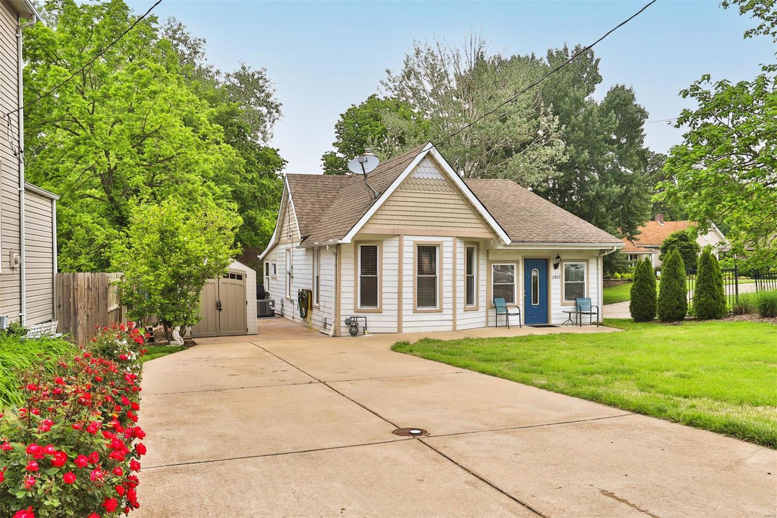 12809 Big Bend Road St. Louis, MO 63122 - Photo 4 of 32 Gallery Image 4