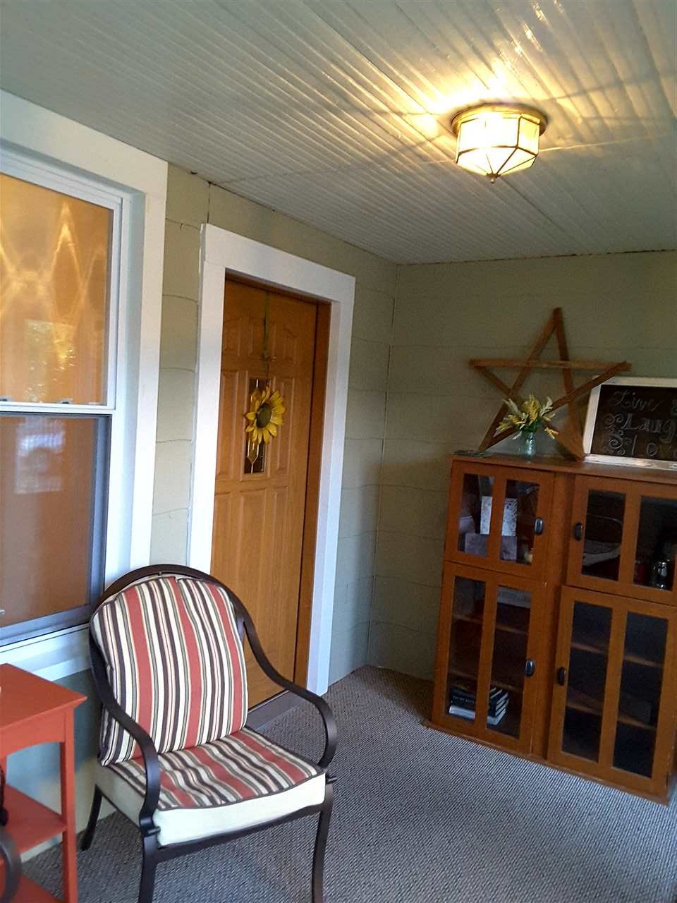 621 Nuttman Avenue Decatur, IN 46733 - Photo 3 of 15