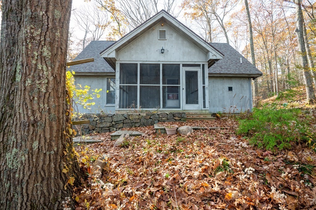135 Chebacco Road Hamilton, MA 01982 - Photo 4 of 41 Gallery Image 4
