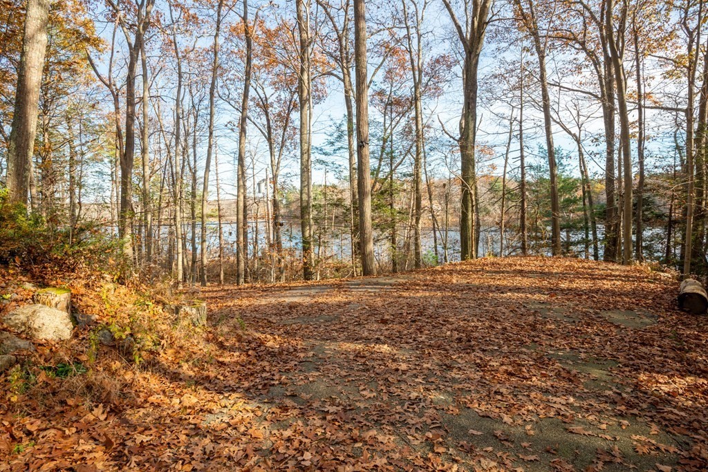 135 Chebacco Road Hamilton, MA 01982 - Photo 9 of 41 Gallery Image 9