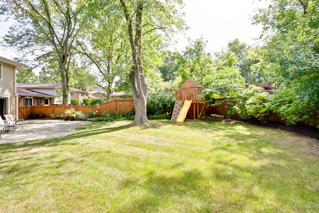 1212 Kenton Road Deerfield, IL 60015 - Photo 24 of 24 a view of a house with basketball court