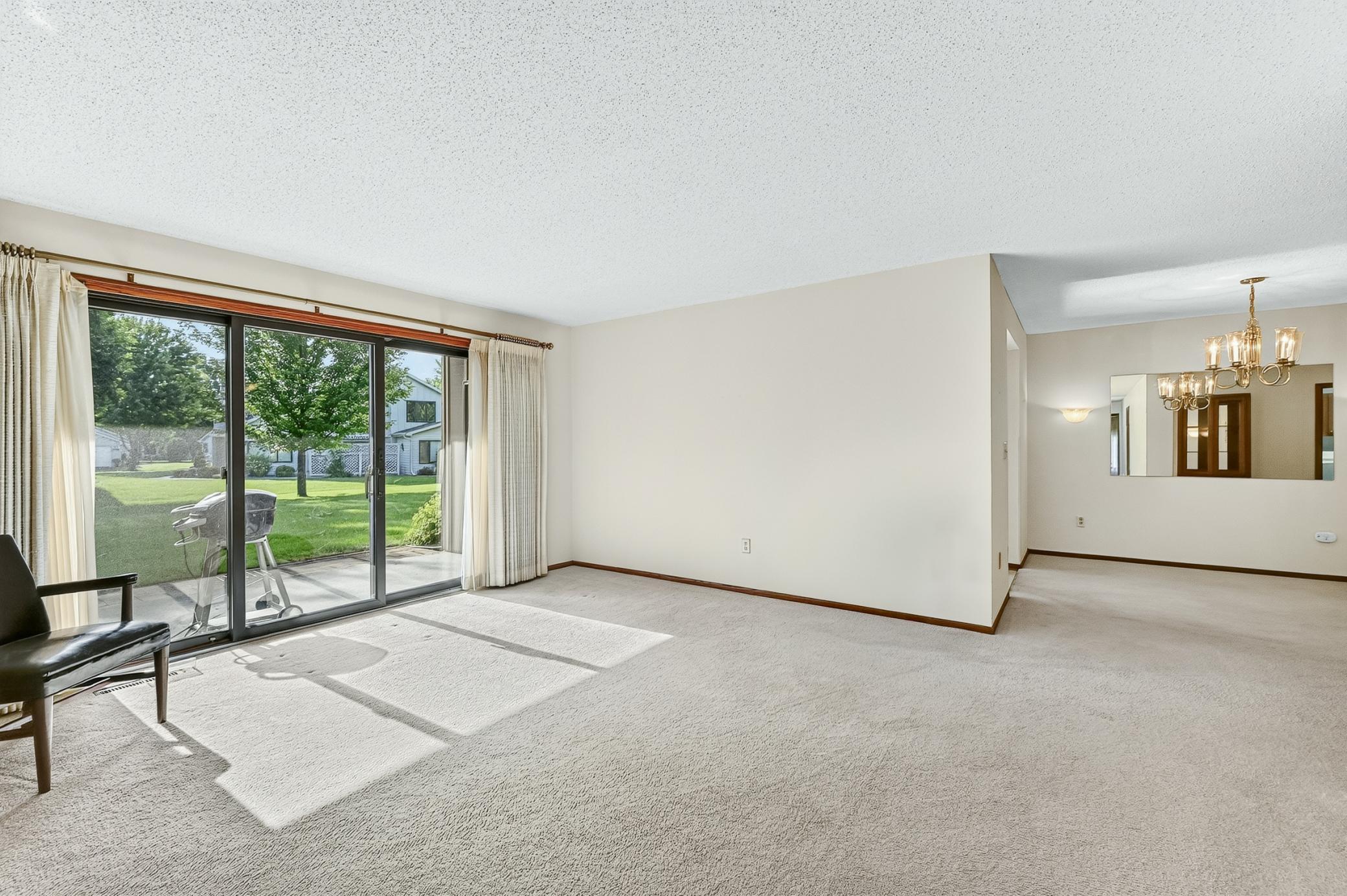 1808 Lakeview Court Southwest, Unit 101 Rochester, MN 55902 - Photo 13 of 24