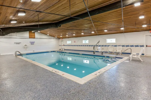 $229,000 | 138 Pointe Circle North, Unit 138, Coram, NY 11727