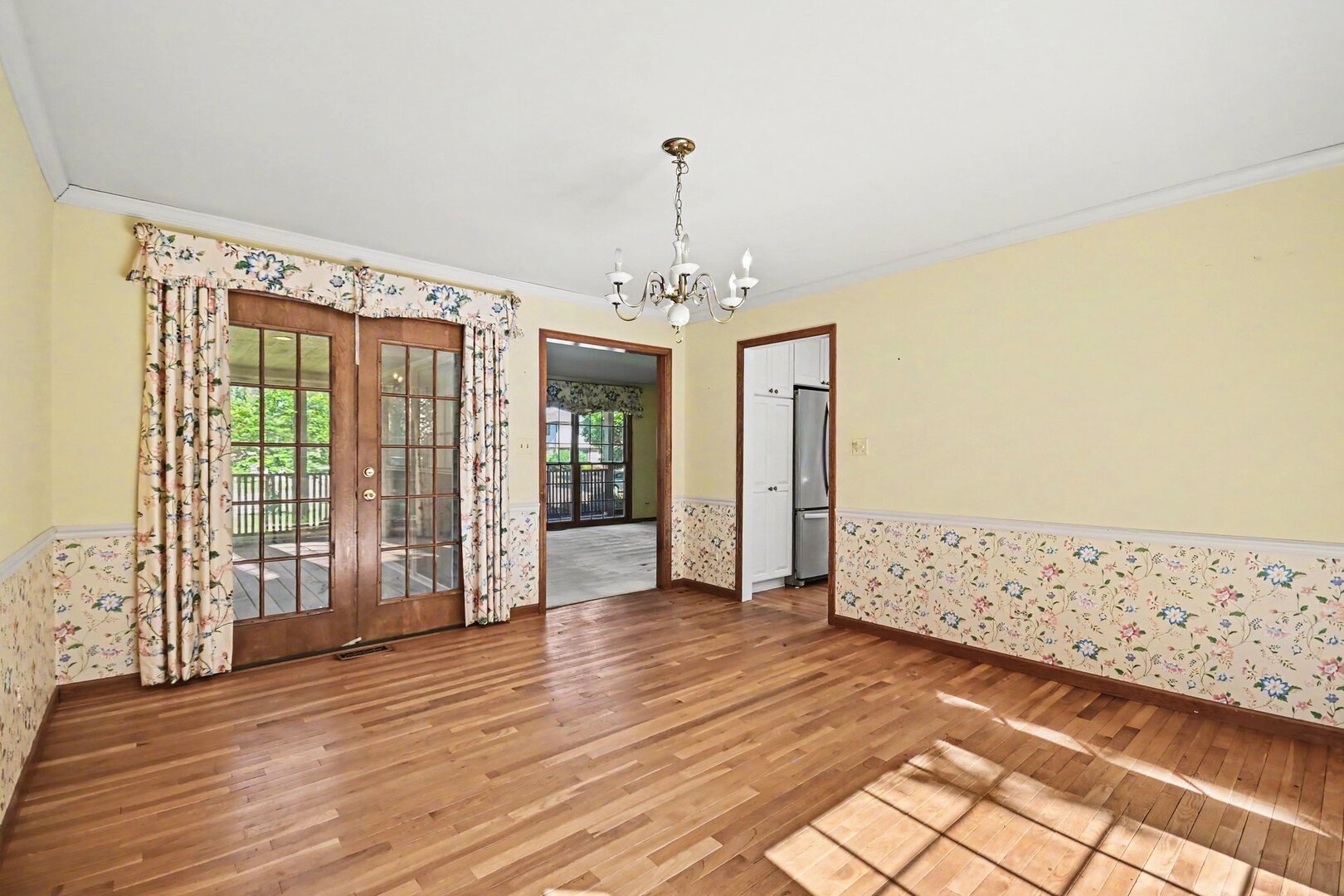 7221 Webster Street Downers Grove, IL 60516 - Photo 12 of 40