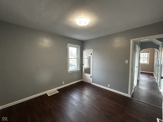 $2,300 | 3192 East Main Street, Plainfield, IN 46168