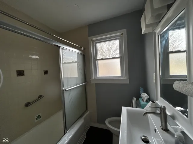 $2,300 | 3192 East Main Street, Plainfield, IN 46168