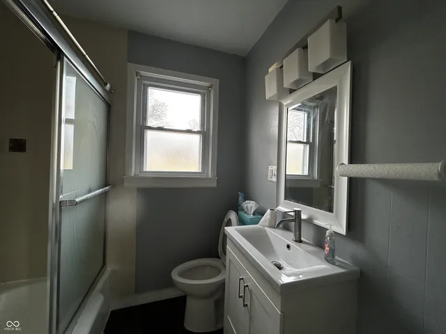 $2,300 | 3192 East Main Street, Plainfield, IN 46168