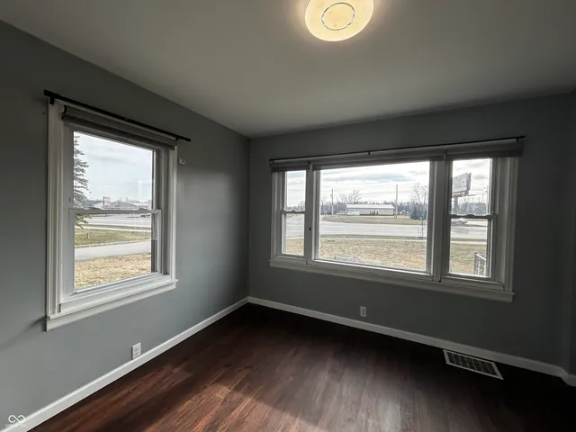 $2,300 | 3192 East Main Street, Plainfield, IN 46168