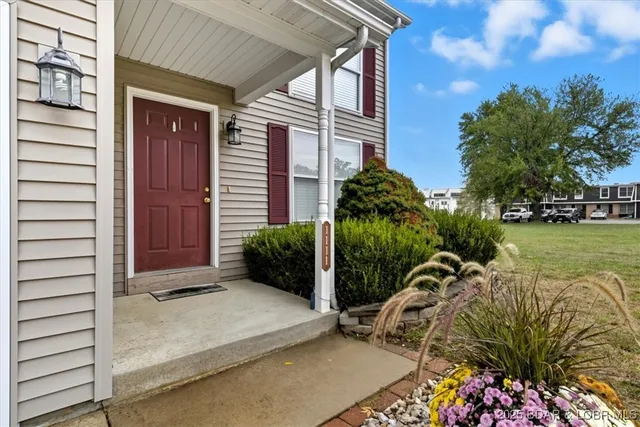 $229,900 | 1111 Red Bud Road, Unit 1111, Osage Beach, MO 65065
