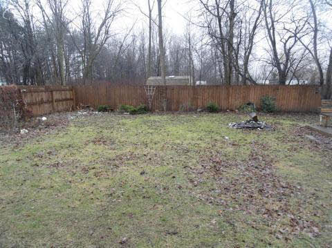 8127 Corunna Road Flint, MI 48532 - Photo 8 of 8 20144925-7.JPG