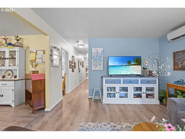 $1,500,000 | 2011 River Loop 1, Eugene, OR 97404