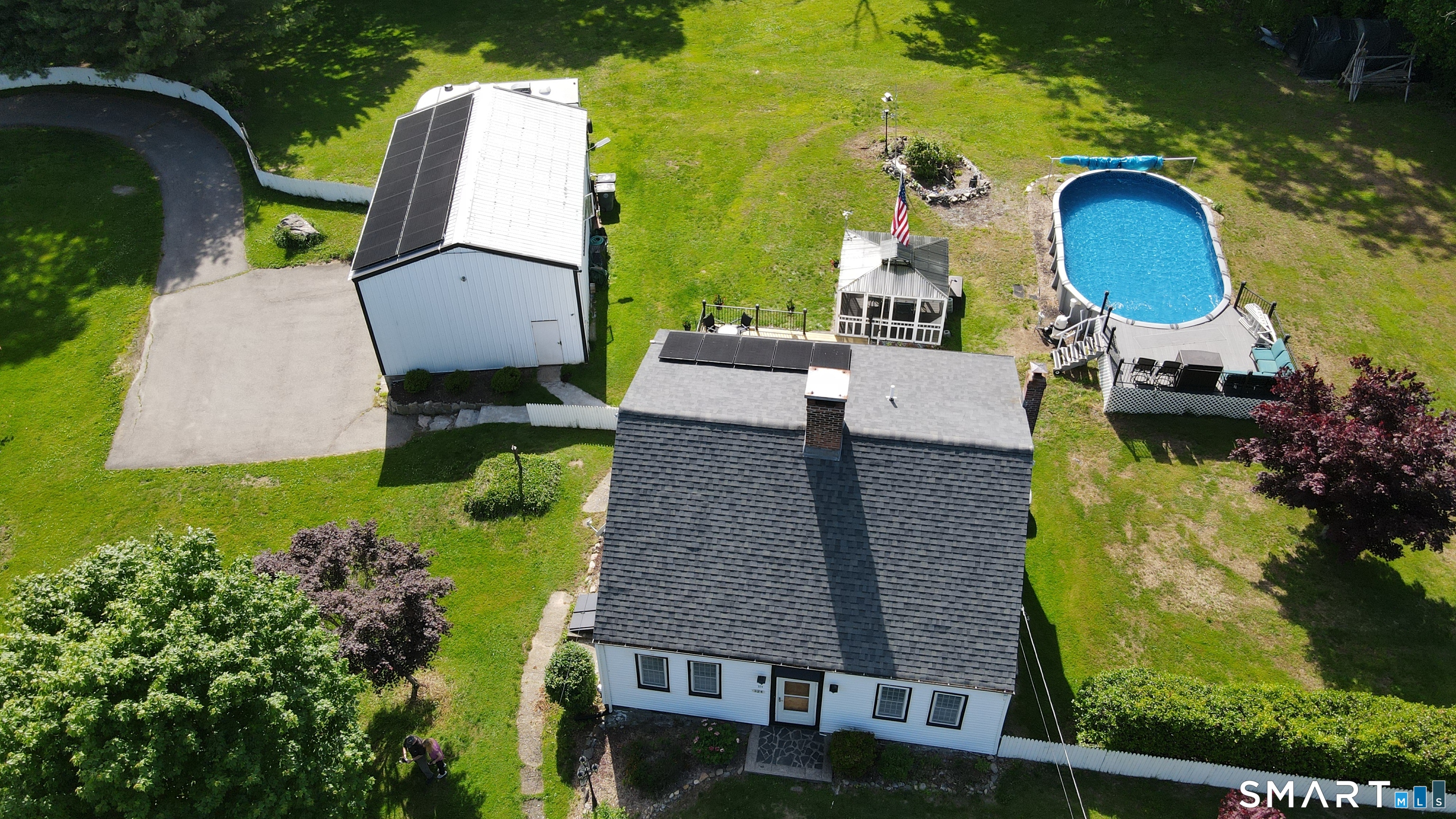 324 Wheelers Farm Road Milford, CT 06461 - Photo 3 of 37