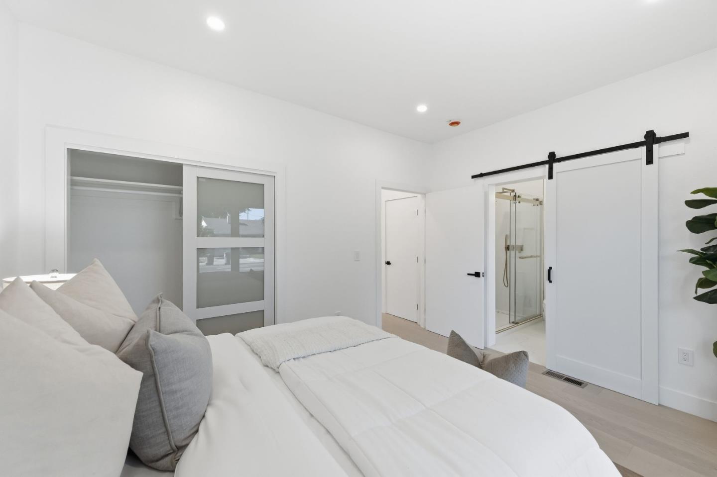 1748 Crane Avenue Mountain View, CA 94040 - Photo 23 of 44