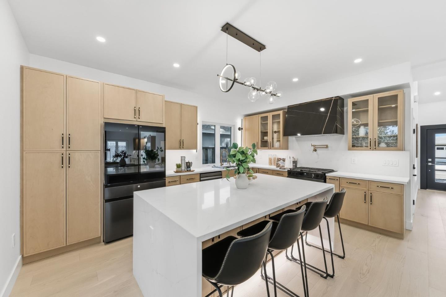 1748 Crane Avenue Mountain View, CA 94040 - Photo 5 of 44