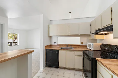 $234,900 | 6536 Chasewood Drive, Unit H, Jupiter, FL 33458