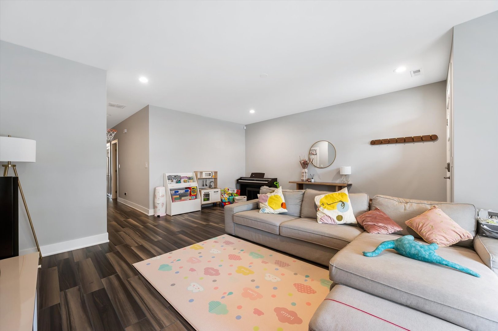 447 West 46th Street Chicago, IL 60609 - Photo 6 of 31