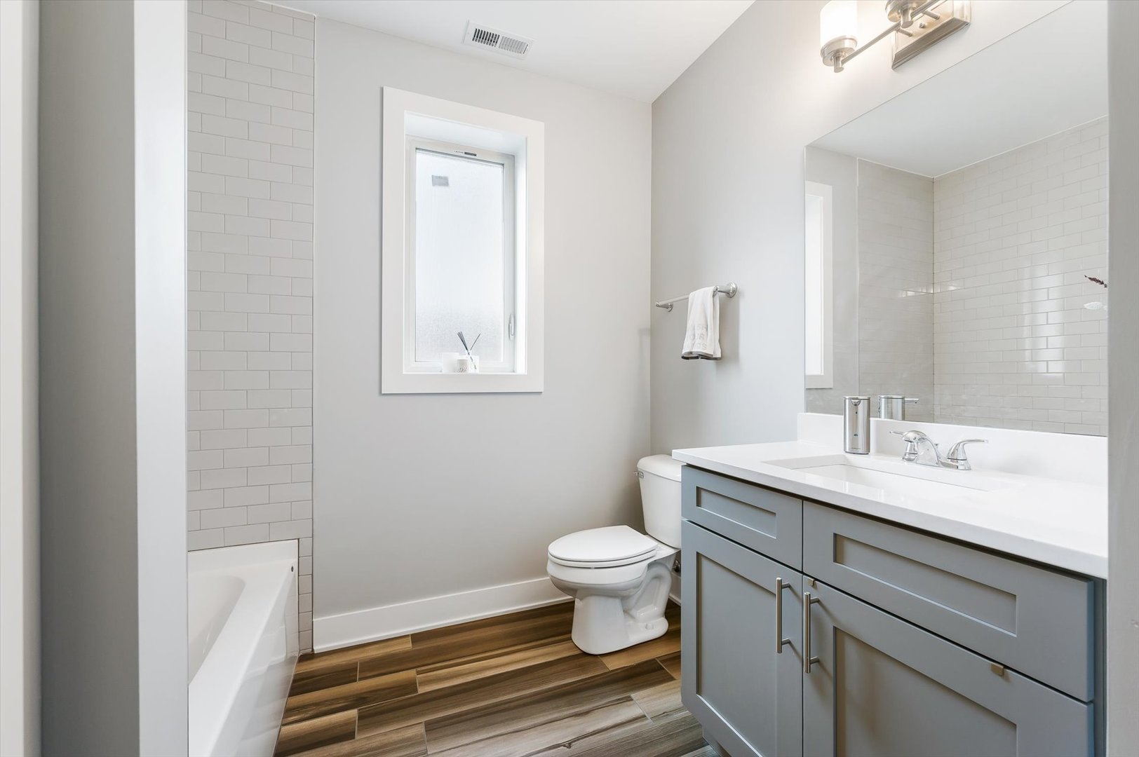447 West 46th Street Chicago, IL 60609 - Photo 9 of 31