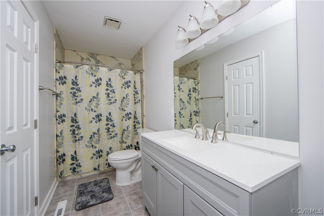 4525 Twelveoaks Road Midlothian, VA 23112 - Photo 17 of 24 New Vanity with square sink, new lights and plumbi