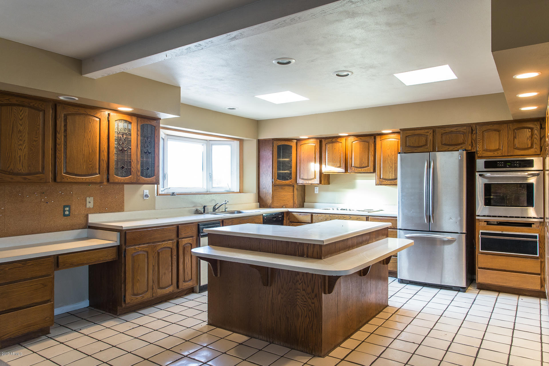 19415 West Fox Road Buckeye, AZ 85326 - Photo 8 of 26 Central Island Kitchen