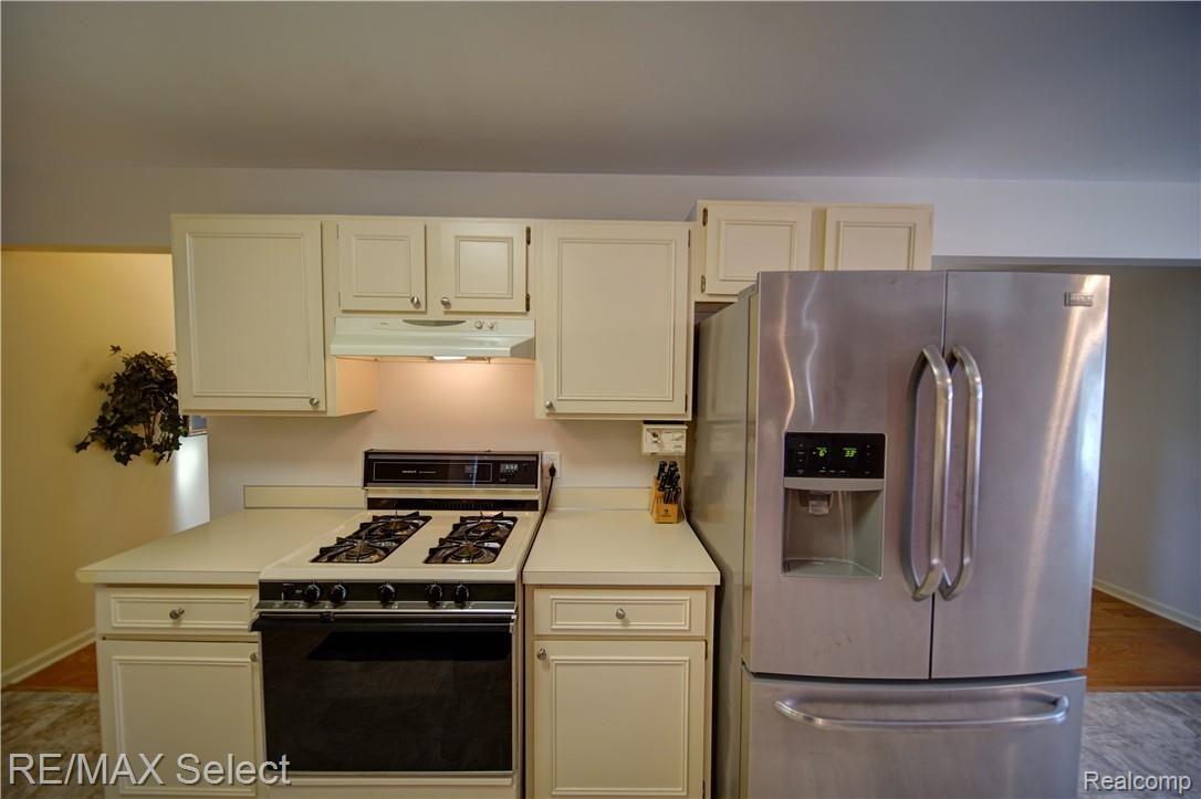6304 Yorkshire North Riding Road Flint, MI 48532 - Photo 12 of 32 6304 Yorkshire 11.jpg