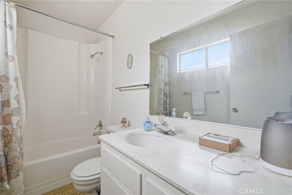 429 Carnation Avenue Corona del Mar, CA 92625 - Photo 20 of 42