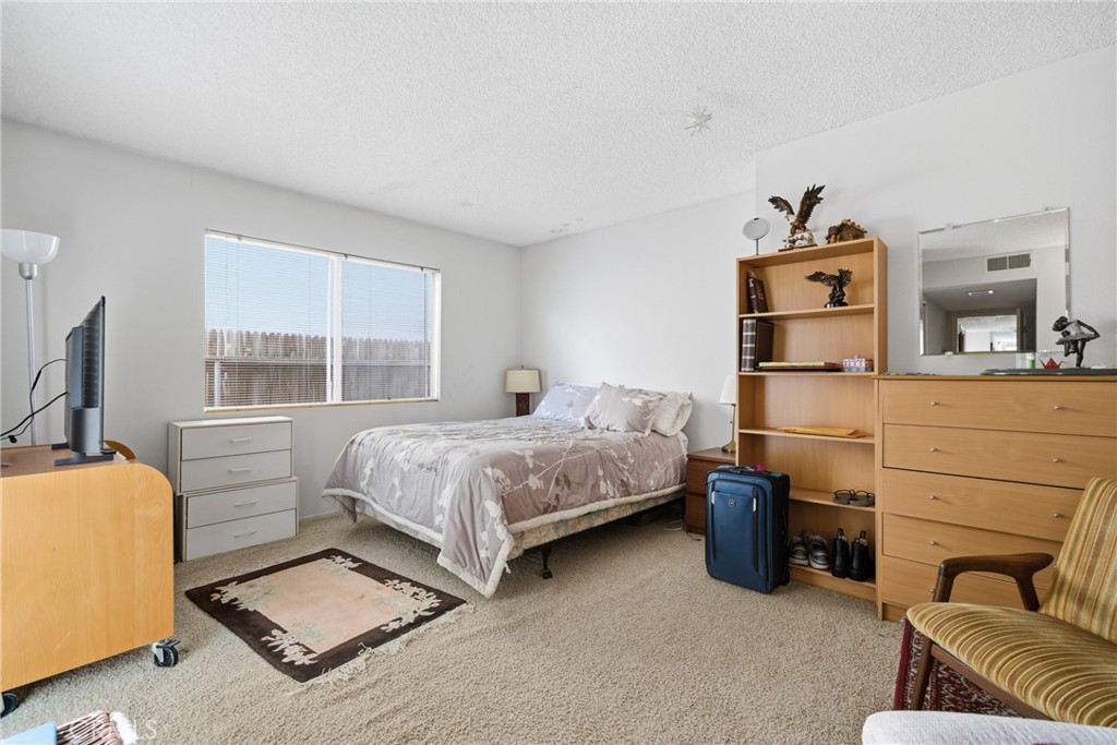 429 Carnation Avenue Corona del Mar, CA 92625 - Photo 22 of 42