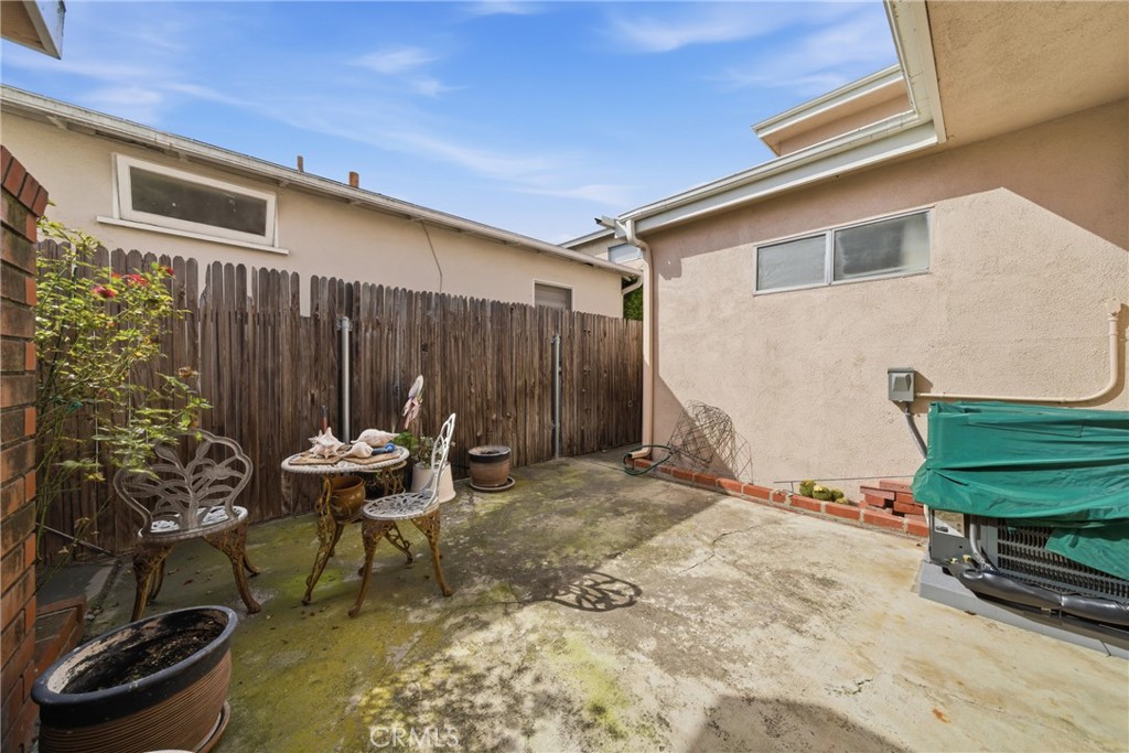 429 Carnation Avenue Corona del Mar, CA 92625 - Photo 25 of 42