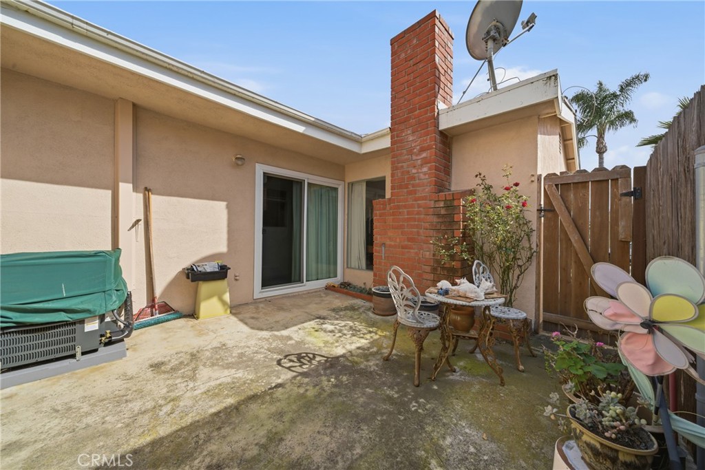 429 Carnation Avenue Corona del Mar, CA 92625 - Photo 26 of 42