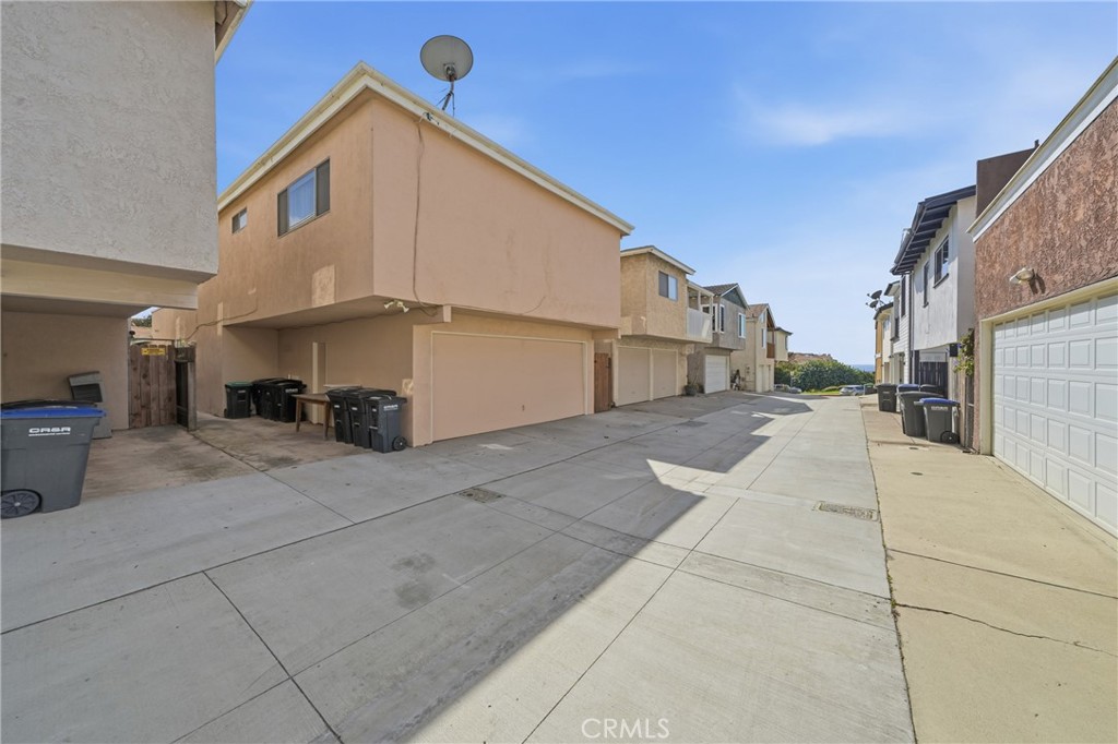 429 Carnation Avenue Corona del Mar, CA 92625 - Photo 36 of 42