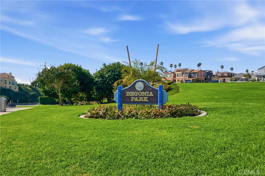 429 Carnation Avenue Corona del Mar, CA 92625 - Photo 40 of 42