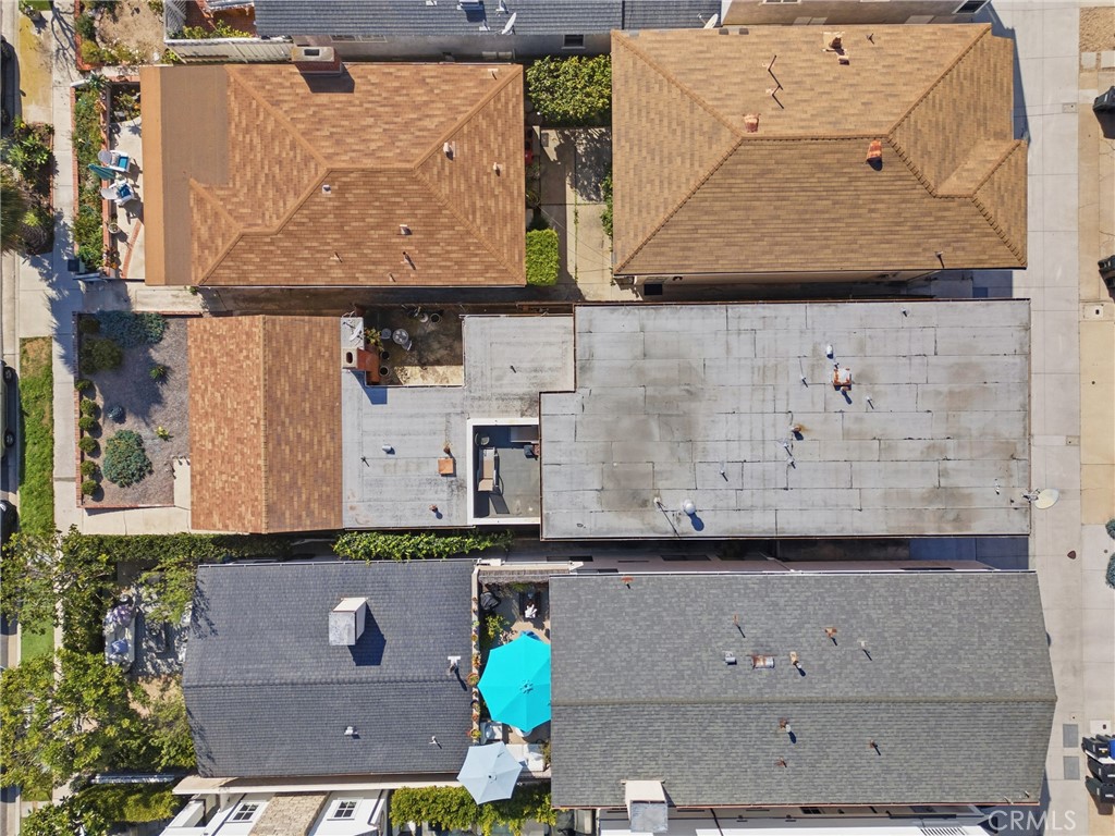 429 Carnation Avenue Corona del Mar, CA 92625 - Photo 4 of 42