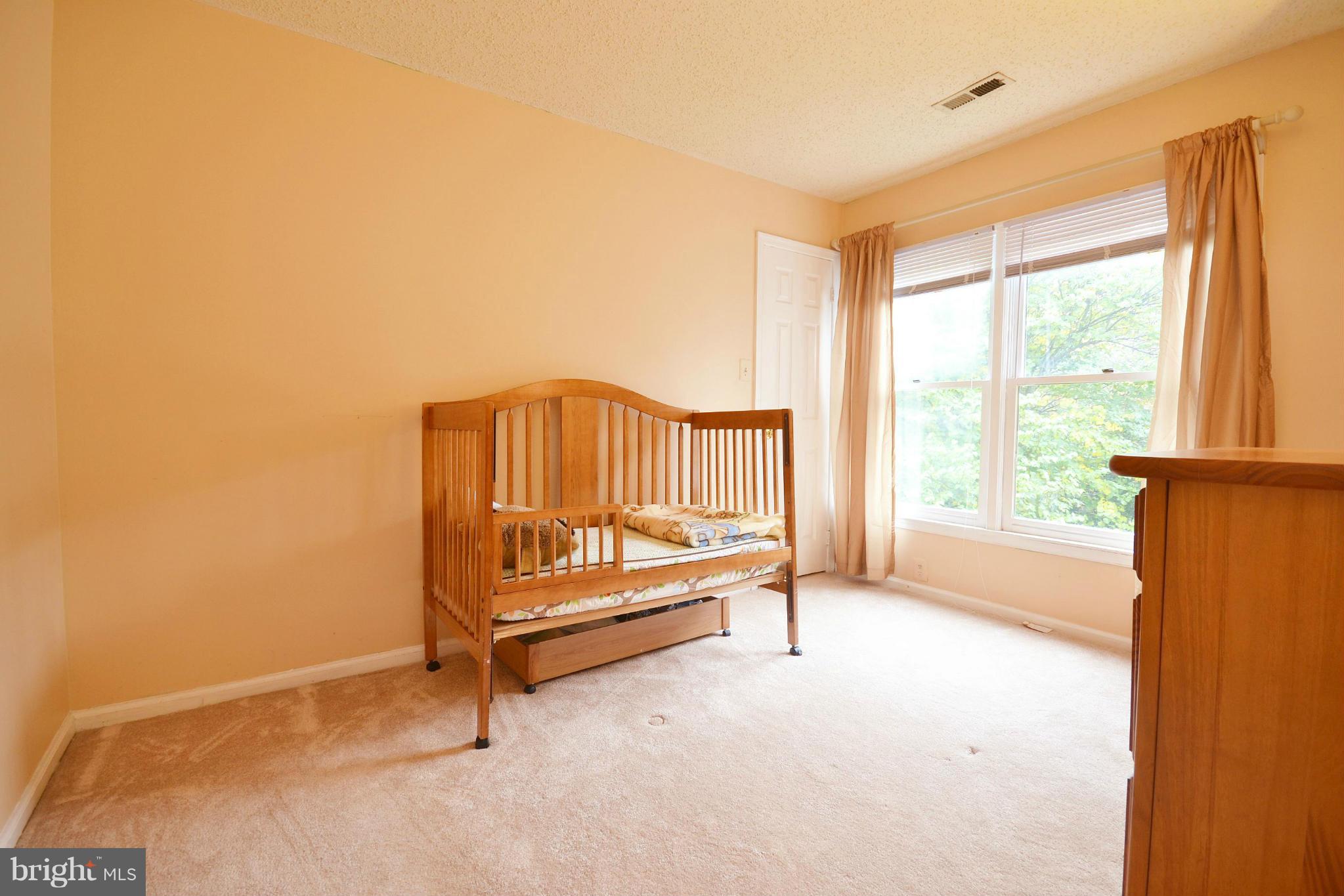 2302 Pondside Terrace Silver Spring, MD 20906 - Photo 17 of 29 Bedroom