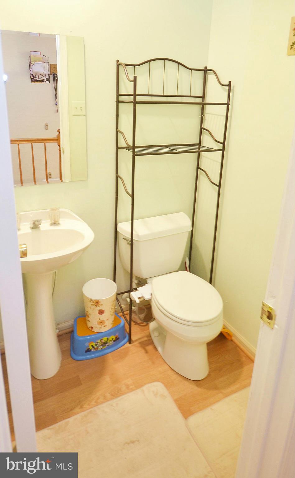 2302 Pondside Terrace Silver Spring, MD 20906 - Photo 20 of 29 Bath