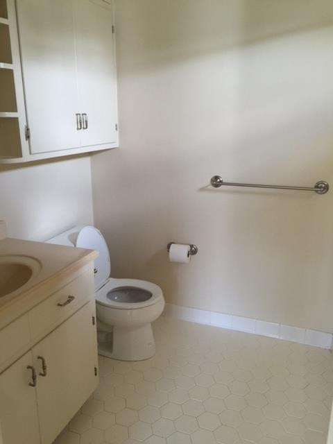 1940 Rivershore Road Elizabeth City, NC 27909 - Photo 23 of 36 Bathroom 4