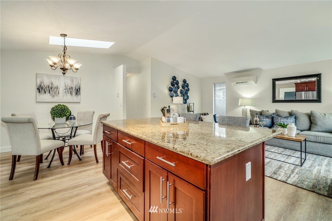 914 235th Street Southwest Bothell, WA 98021 - Photo 11 of 26