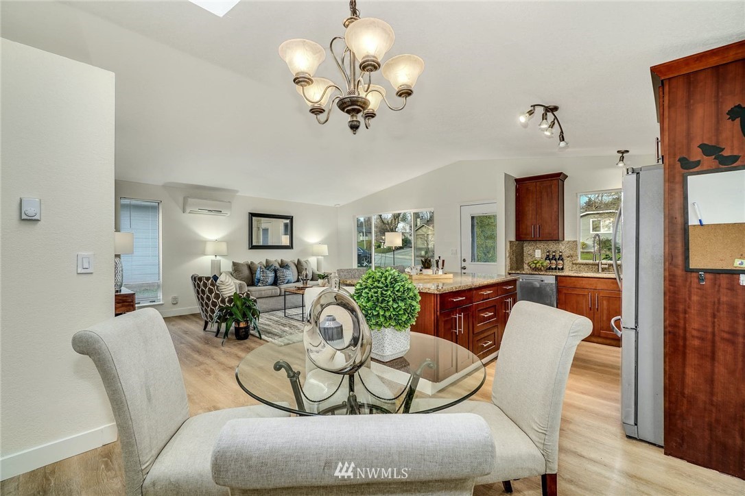 914 235th Street Southwest Bothell, WA 98021 - Photo 13 of 26
